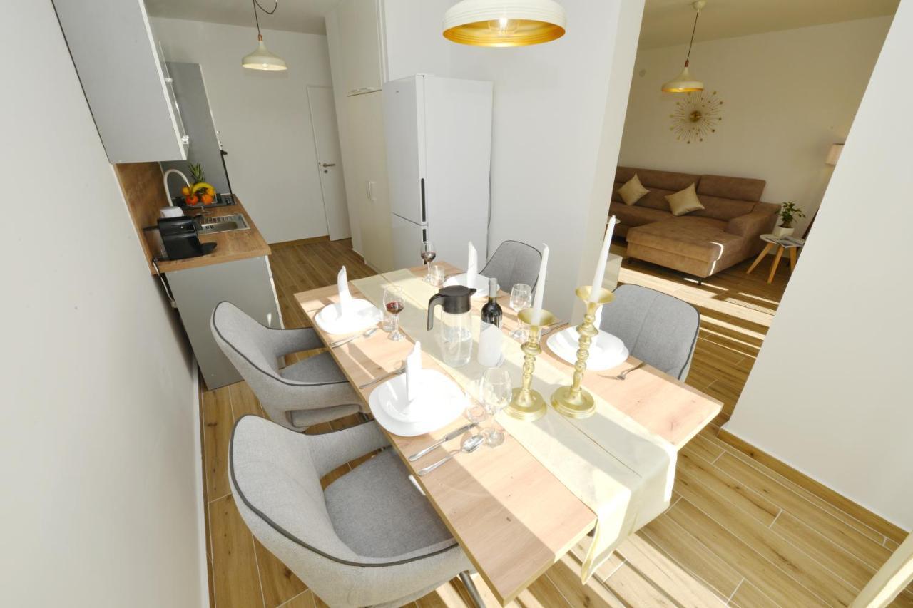 Apartman Lola Zadar Bagian luar foto