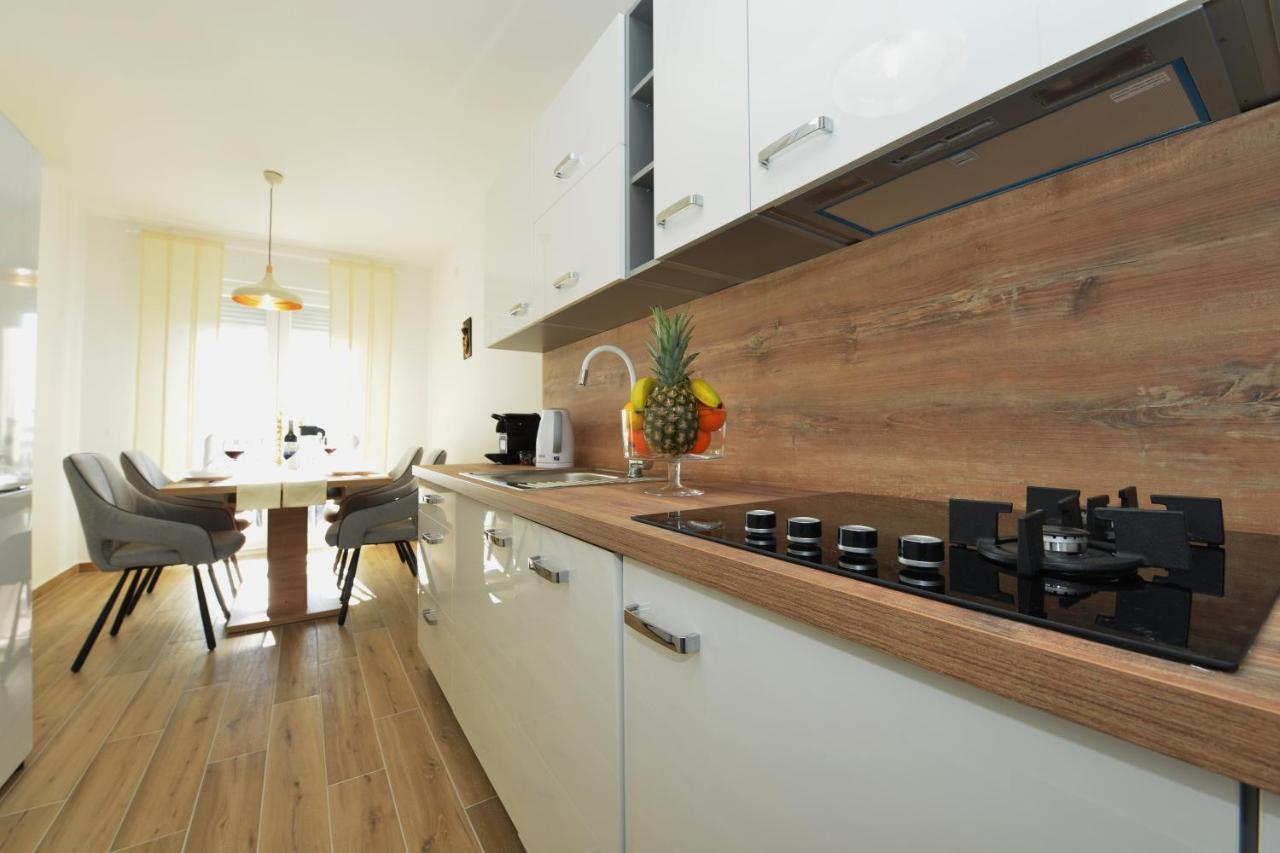 Apartman Lola Zadar Bagian luar foto