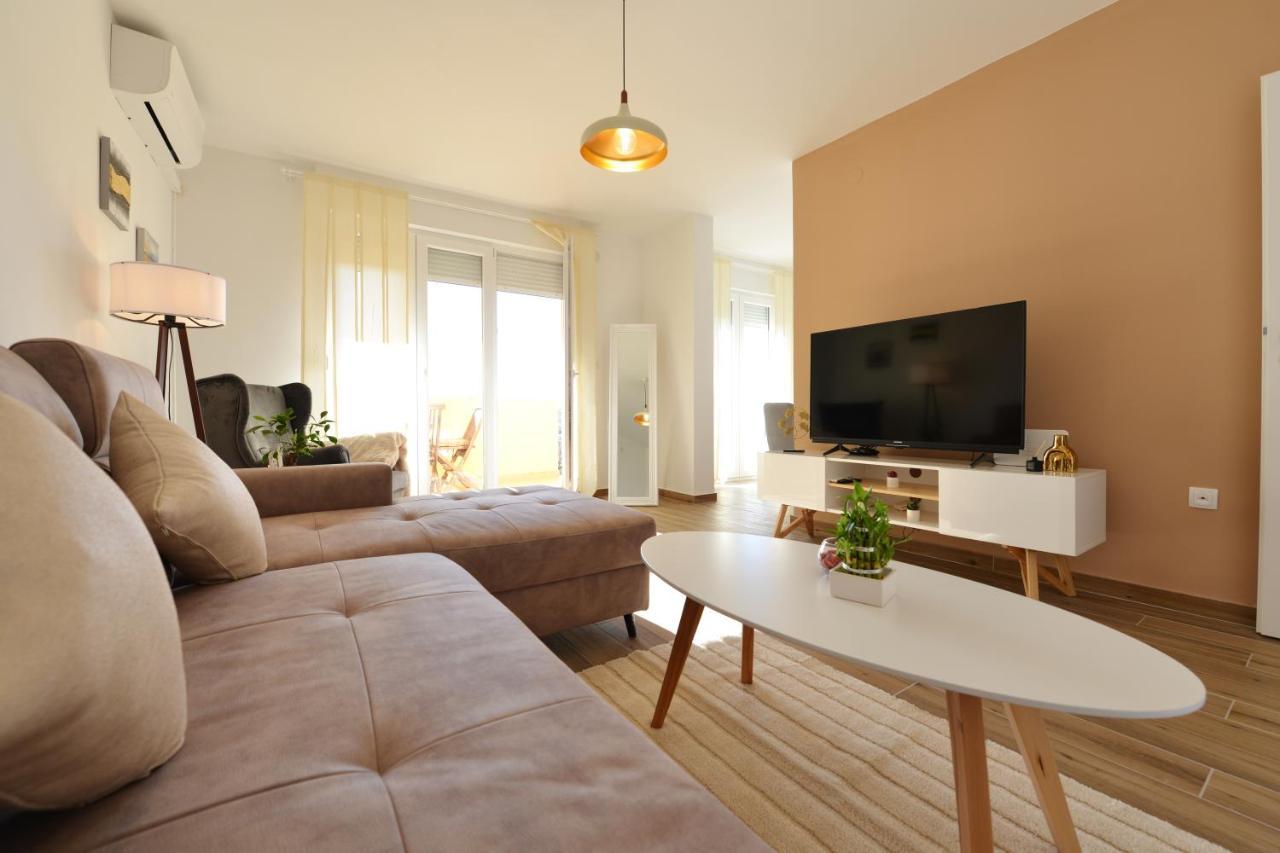 Apartman Lola Zadar Bagian luar foto